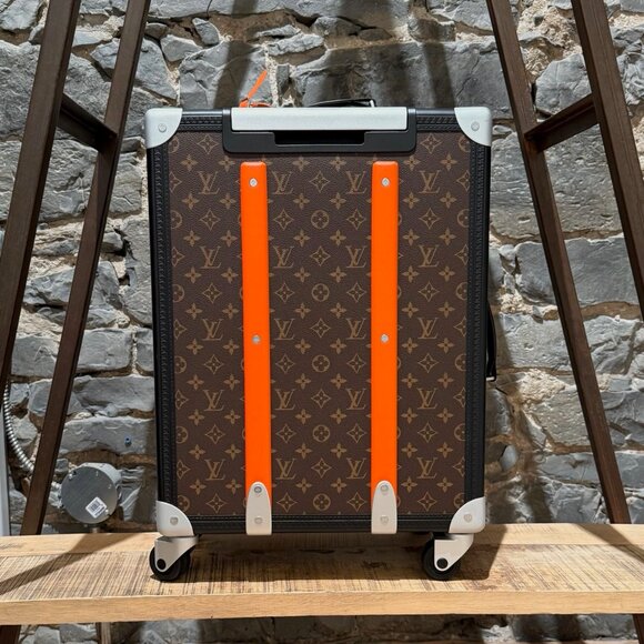 Louis Vuitton SS23 Runway Monogram Macassar Rolling Trunk - Picture 4 of 16